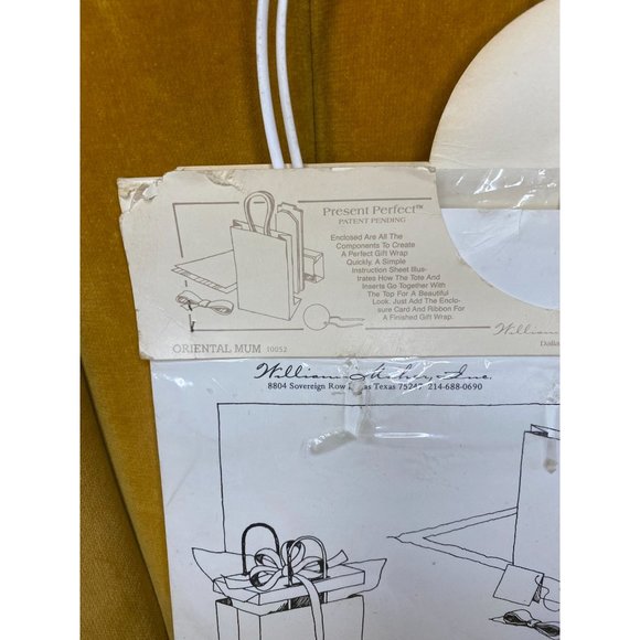 VINTAGE PINK GIFT BAG SET Lot of 3 - Bag, Inserts, Lid, Tissue, Ribbon, Card - Picture 3 of 6